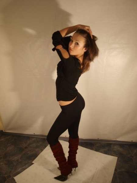 Интригующая блондинка готова раскрыть все тайны нашей страсти. Позволь мне погрузить тебя в мир удовольствия и наслаждения. Фото реальные! 18593, 21 год